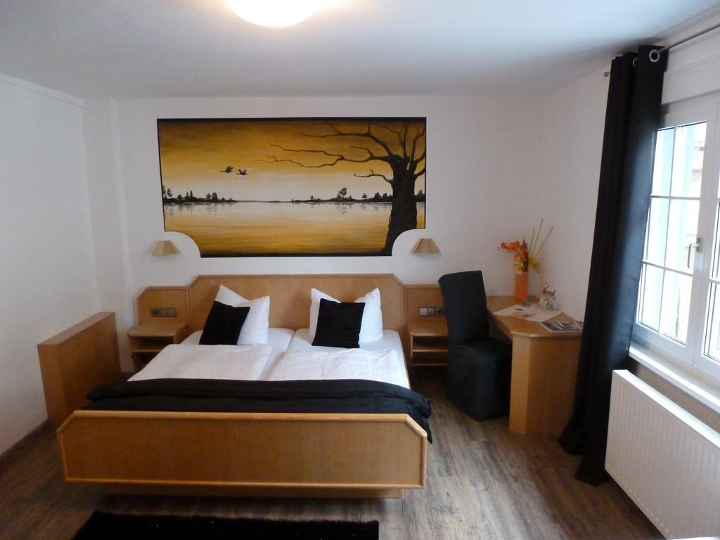 Hotel Dreikoenig & Restaurant Seegourmet Хагнау Екстериор снимка