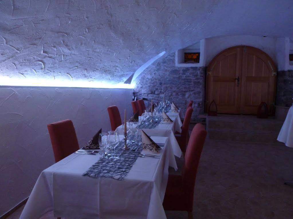 Hotel Dreikoenig & Restaurant Seegourmet Хагнау Екстериор снимка